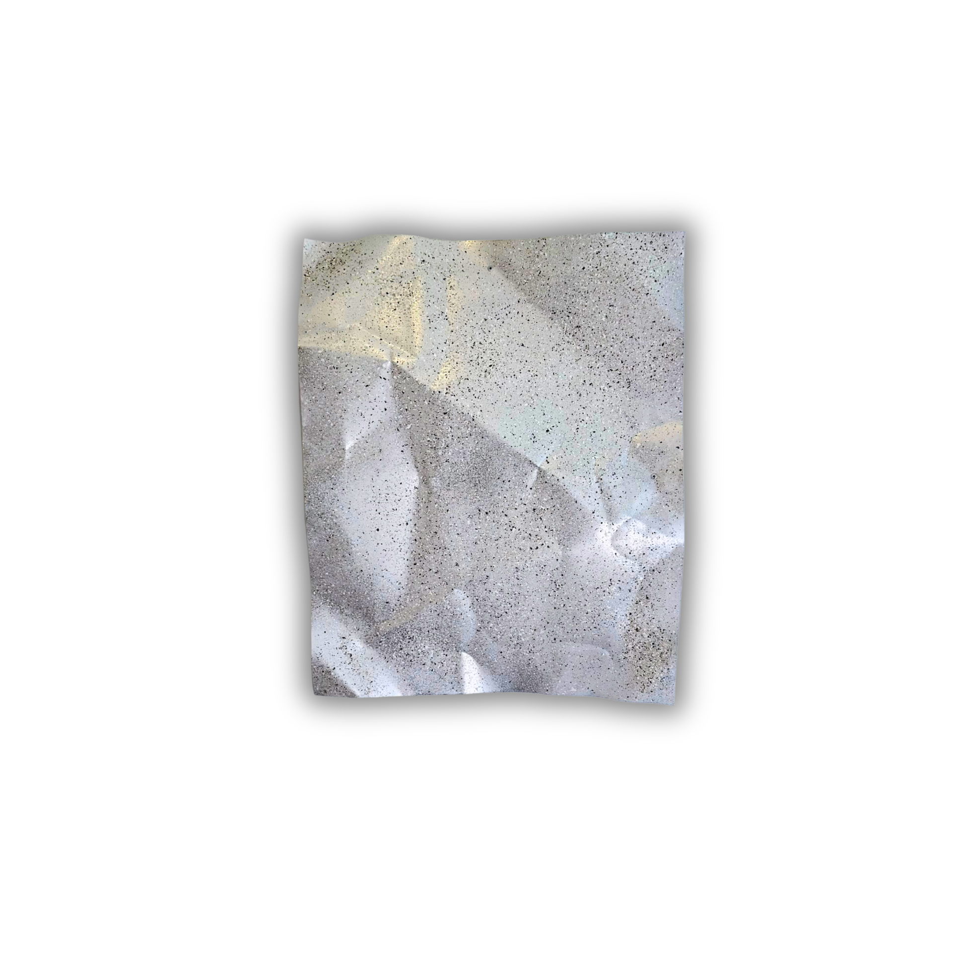 Ballader – Granite No. 01. Håndlavet vægværk i aluminium med en lys granitgrå overflade, fine mørke detaljer og en skulpturel, håndformet struktur. Værket måler 50 × 40 cm og kan hænges både lodret og vandret.