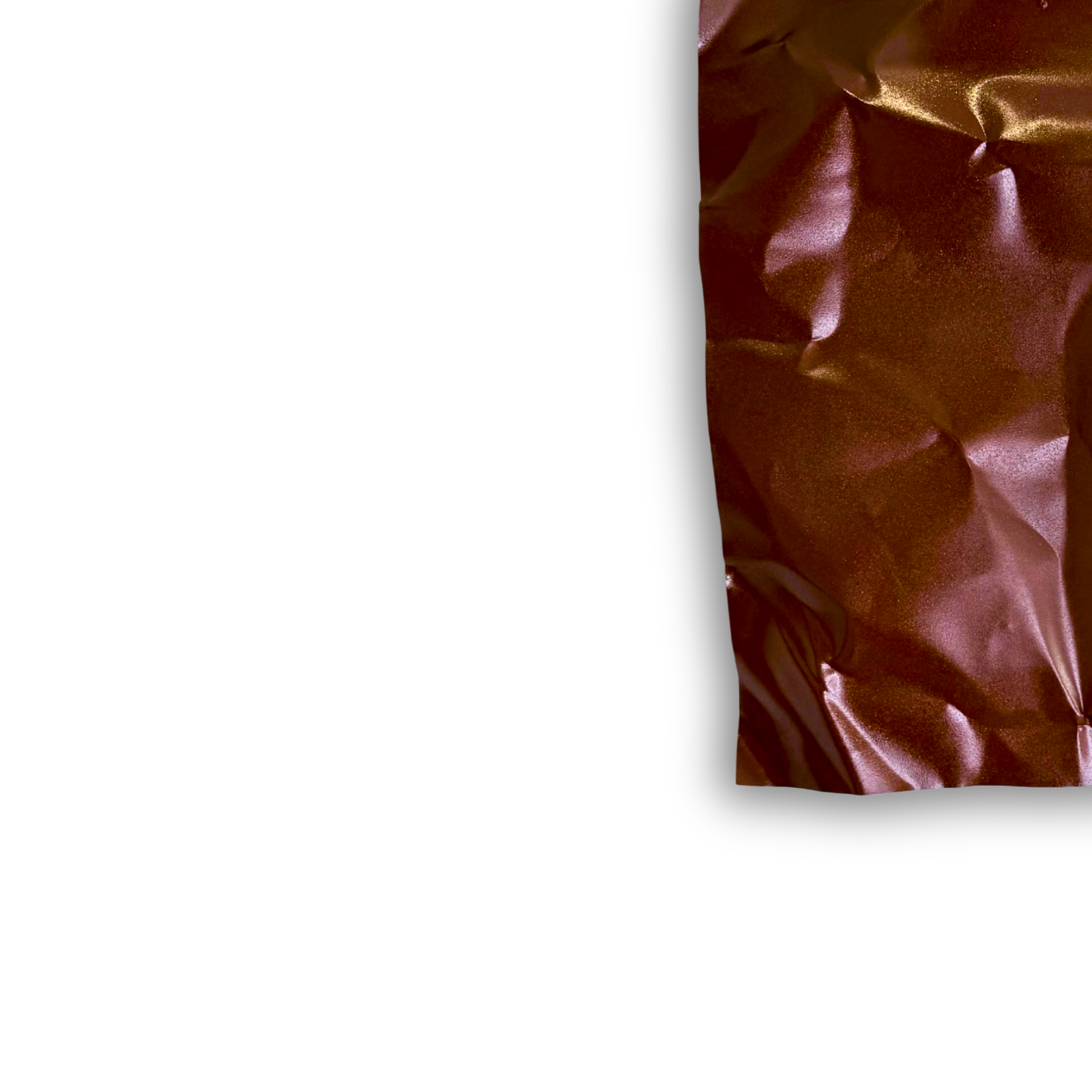 Nærbillede af Ballader – Terra Mist No. 01, der fremhæver den håndformede aluminiumsoverflade, de organiske folder og de varme terratoner, som giver værket dybde og karakter.