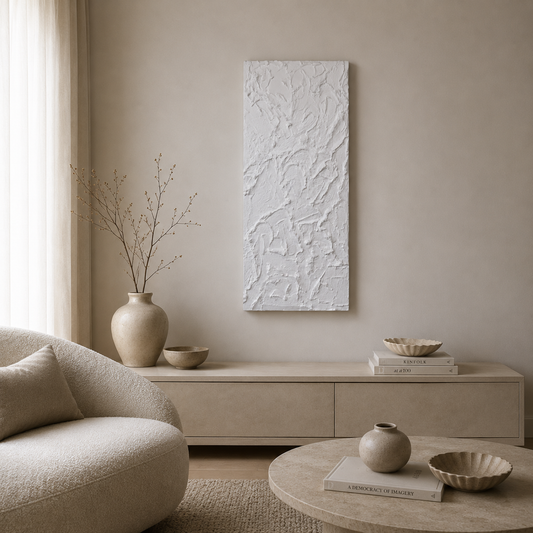 Håndlavet hvidt teksturmaleri på lærred med skulpturelle strukturer og et minimalistisk udtryk – Canvas – Ivory Veil No. 01.